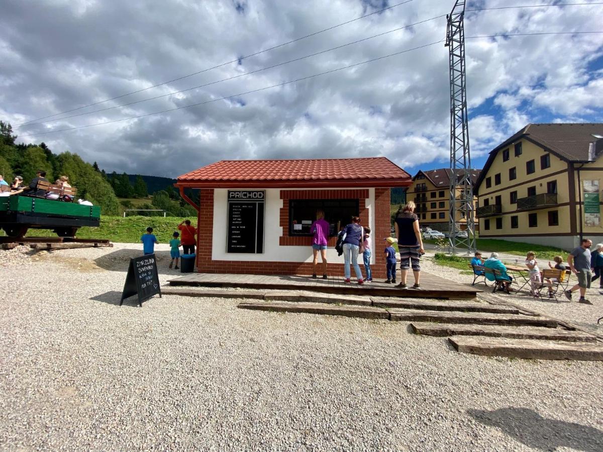 Drevenica Polomka, 5 Min Peso Restauracia, Ticha Ulica, Potok Villa Brezno Dış mekan fotoğraf
